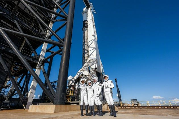 La gente comune può anche prendere il veicolo spaziale, SpaceX ha inviato 4 c...