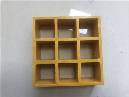 Profili pultrusi FRP (in fibra di vetro) / GRP